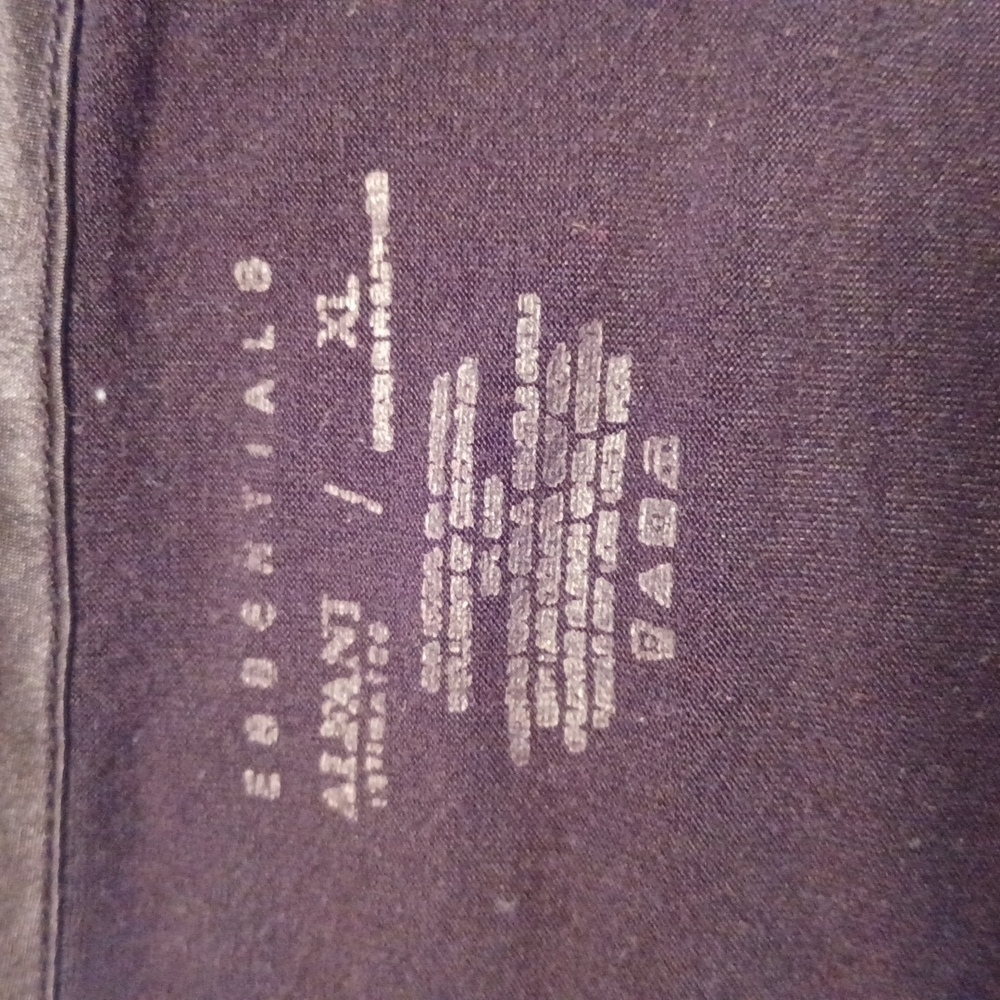 Essentials Basic Black Shell - Picture 6 of 6